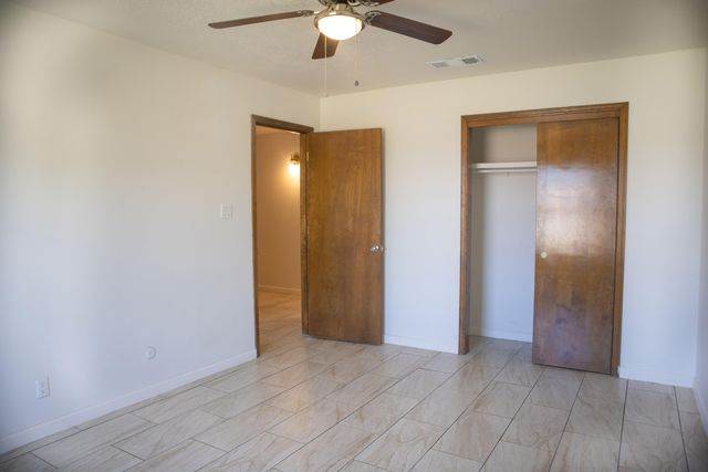 5406 Edwards Drive NE, Albuquerque, NM 87111