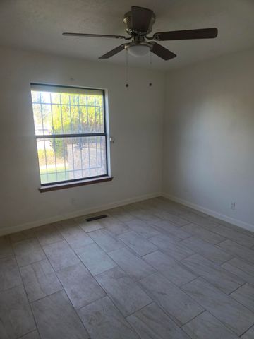 5406 Edwards Drive NE, Albuquerque, NM 87111