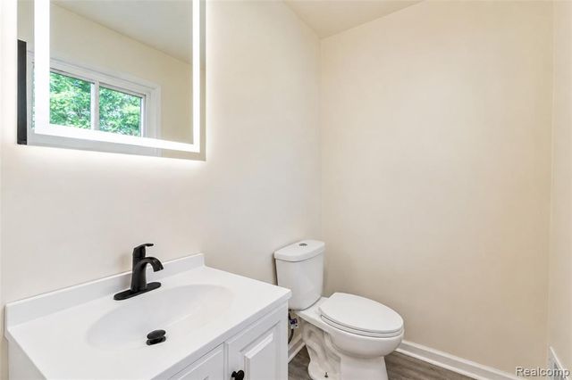 201 Cardwell Street, Inkster, MI 48141