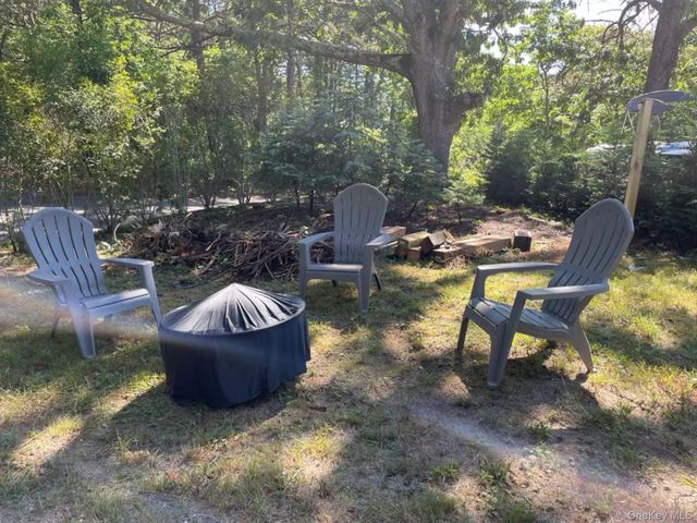 332 Canoe Place Road, Southampton, NY 11968