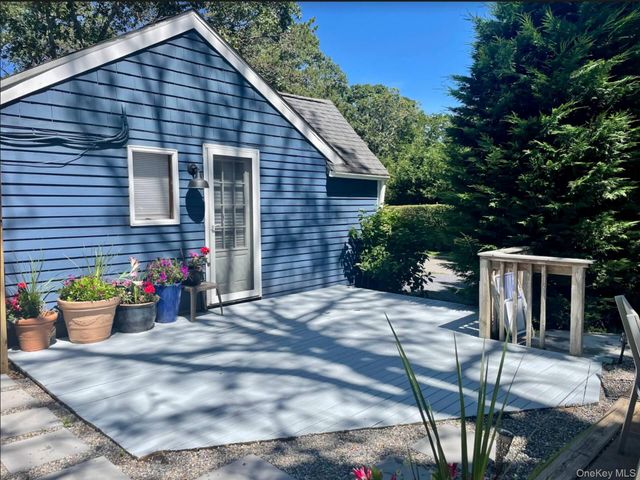 332 Canoe Place Road, Southampton, NY 11968