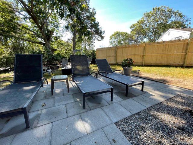 332 Canoe Place Road, Southampton, NY 11968