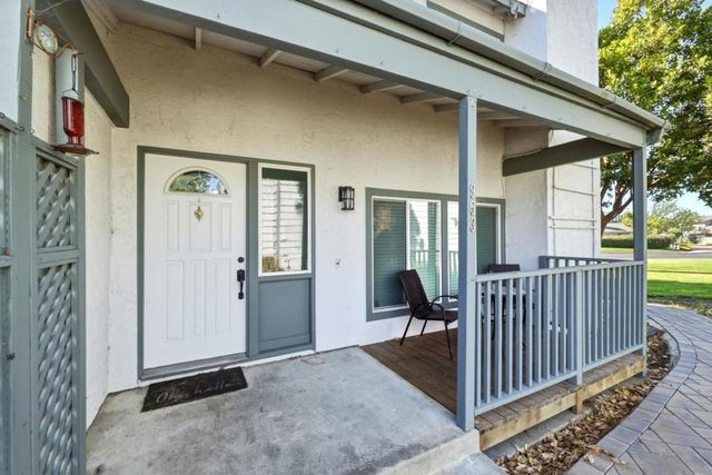953 Diaz Lane, Foster City, CA 94404