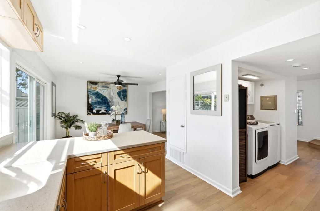 Image 12 of property listing at 953 Diaz Lane, Foster City, CA 94404