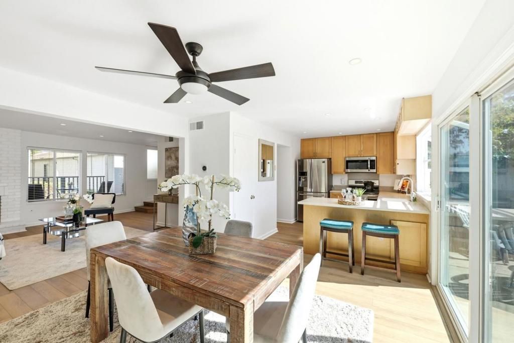 Image 9 of property listing at 953 Diaz Lane, Foster City, CA 94404
