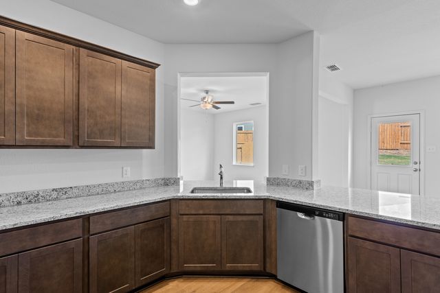 8316 Silverbow Drive, Ponder, TX 76259