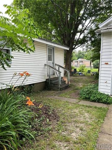 23 Church Street, Franklinville, NY 14737