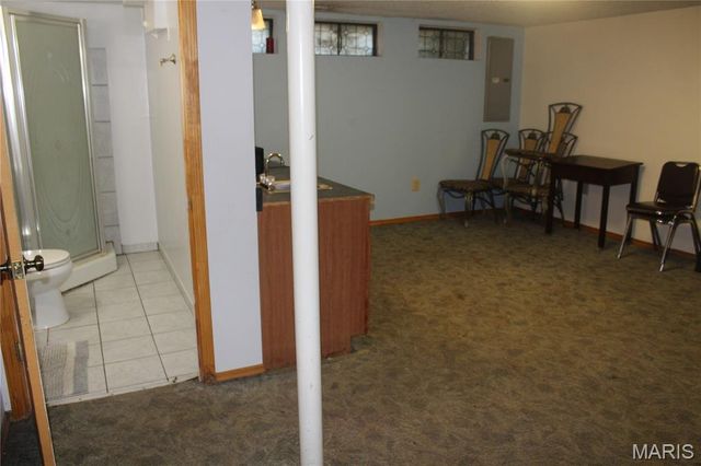 6 Cornflower Court, Florissant, MO 63033