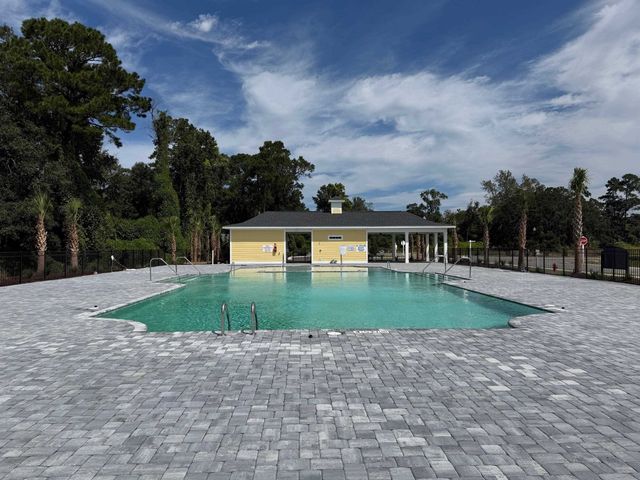 3 Myrtle Meadows Dr, Conway, SC 29526