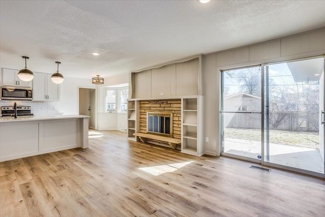 6503 E 16th St N, Wichita, KS 67206