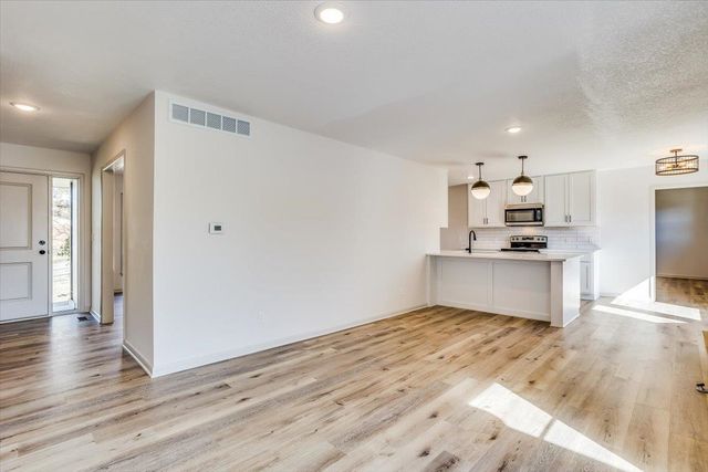 6503 E 16th St N, Wichita, KS 67206