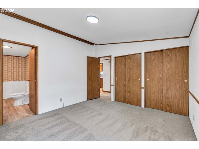 21100 Ne SANDY Blvd 6, Fairview, OR 97024