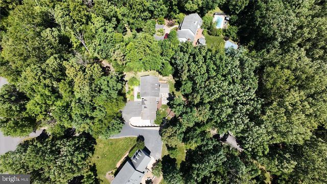 3415 MILLER HEIGHTS RD, Oakton, VA 22124