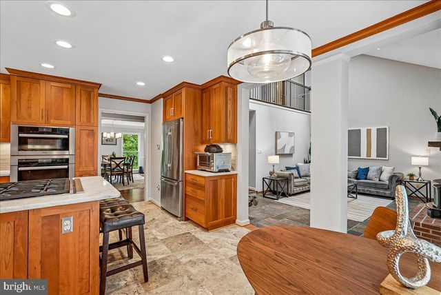 3415 MILLER HEIGHTS RD, Oakton, VA 22124