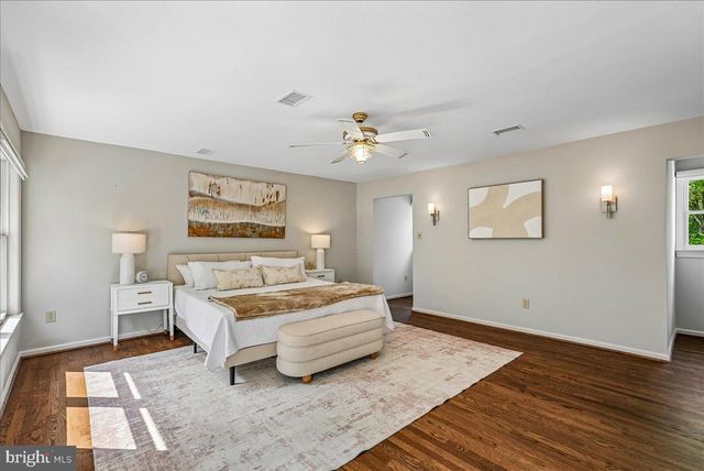 3415 MILLER HEIGHTS RD, Oakton, VA 22124
