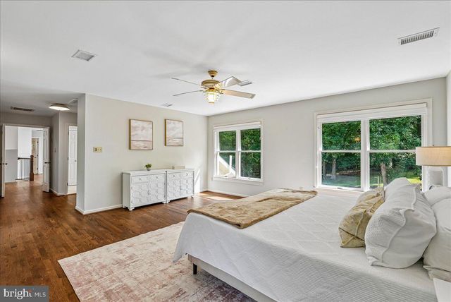 3415 MILLER HEIGHTS RD, Oakton, VA 22124