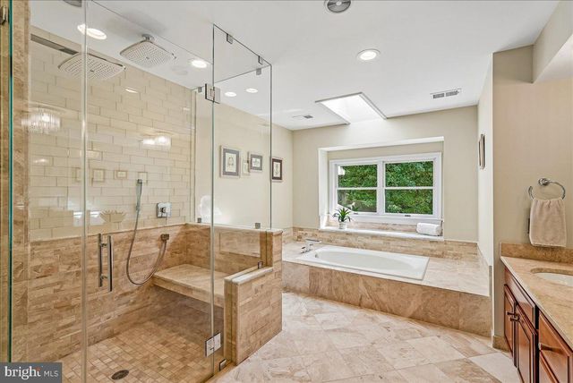 3415 MILLER HEIGHTS RD, Oakton, VA 22124