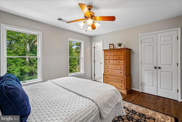 3415 MILLER HEIGHTS RD, Oakton, VA 22124