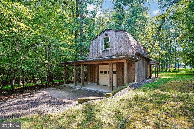 3415 MILLER HEIGHTS RD, Oakton, VA 22124