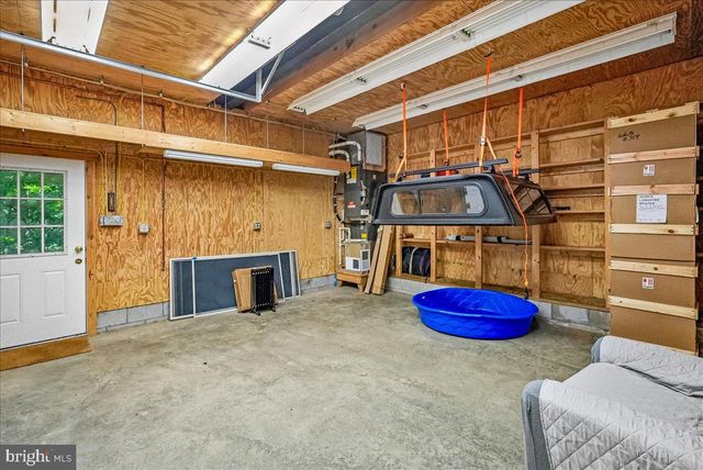 3415 MILLER HEIGHTS RD, Oakton, VA 22124