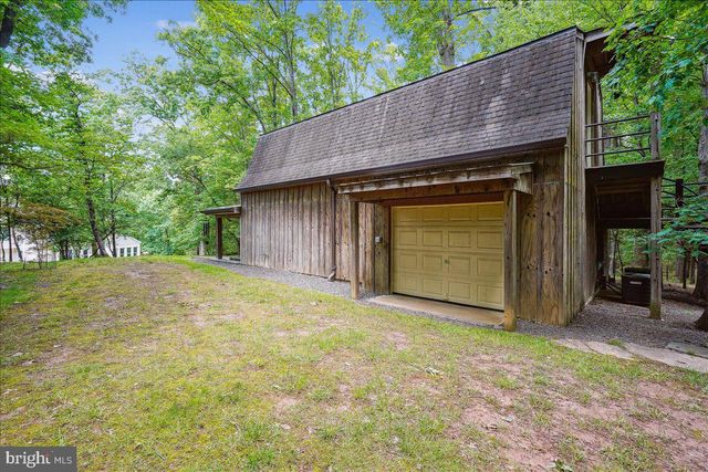 3415 MILLER HEIGHTS RD, Oakton, VA 22124