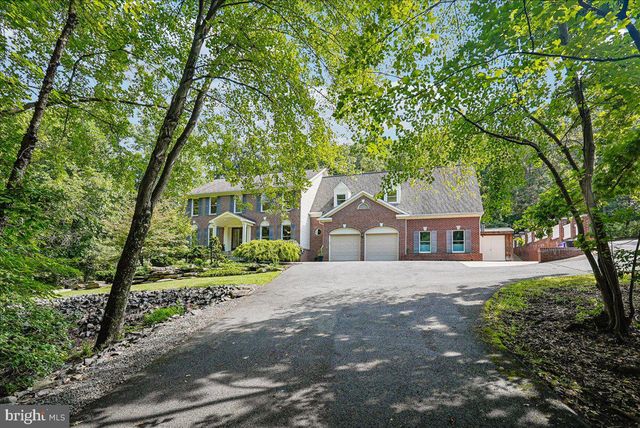 3415 MILLER HEIGHTS RD, Oakton, VA 22124