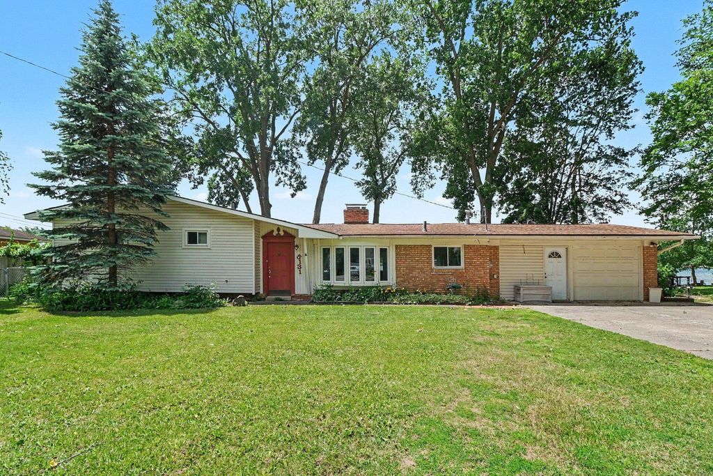 5131 Elizabeth Lake Road, Waterford Twp, MI 48327
