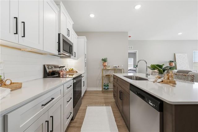 15560 E 47th Terrace, Kansas City, MO 64136