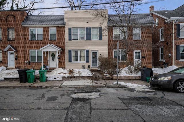 824 N WEST STREET, Carlisle, PA 17013