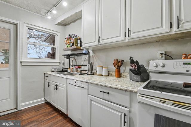 824 N WEST STREET, Carlisle, PA 17013