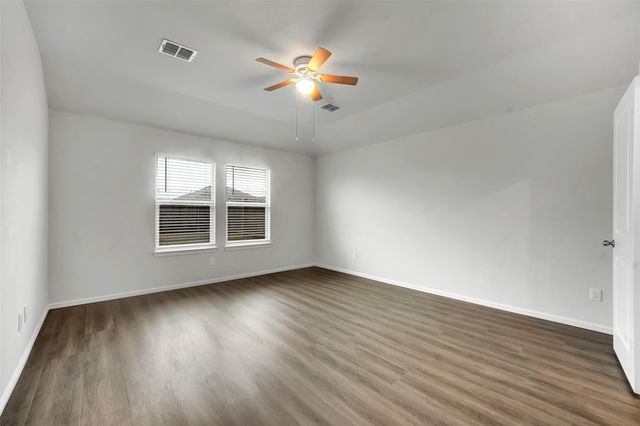 5813 Silverjack Trail, Denton, TX 76226