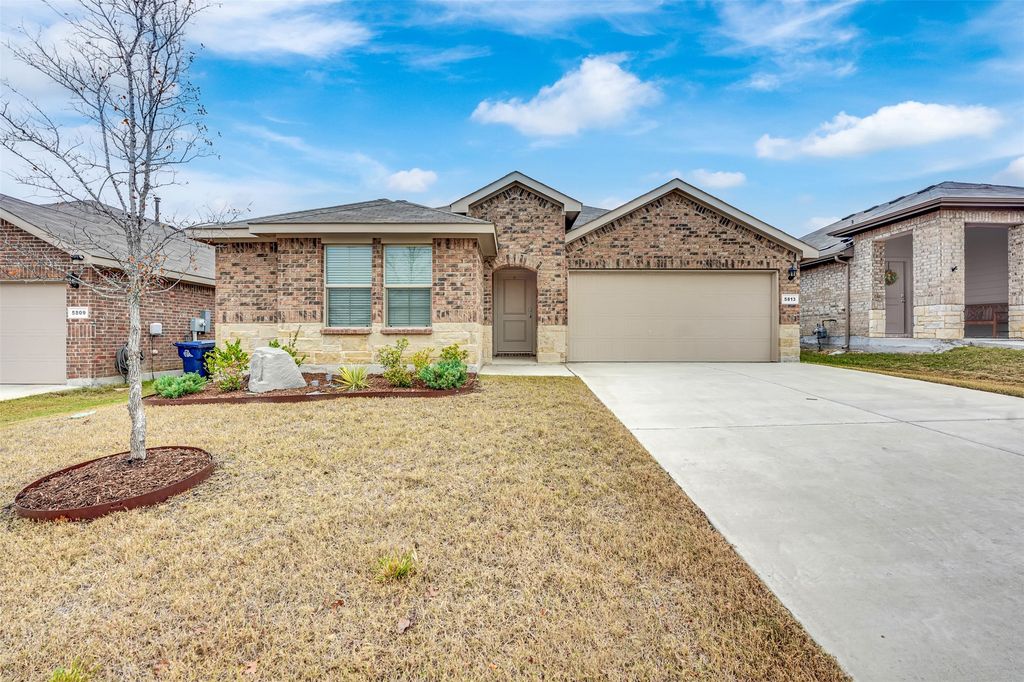 5813 Silverjack Trail, Denton, TX 76226