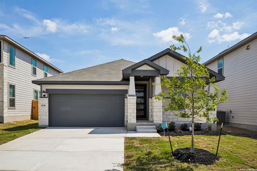 4538 Badger Crest, San Antonio, TX 78245
