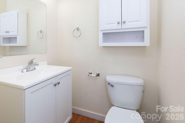 6 Overlook Circle, Asheville, NC 28803