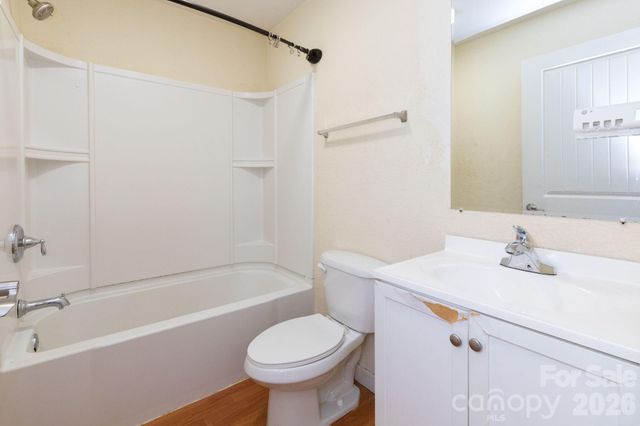 6 Overlook Circle, Asheville, NC 28803