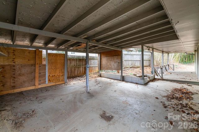 6 Overlook Circle, Asheville, NC 28803