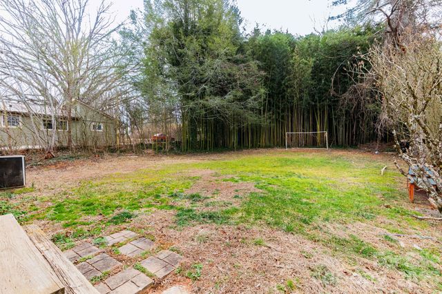 6 Overlook Circle, Asheville, NC 28803