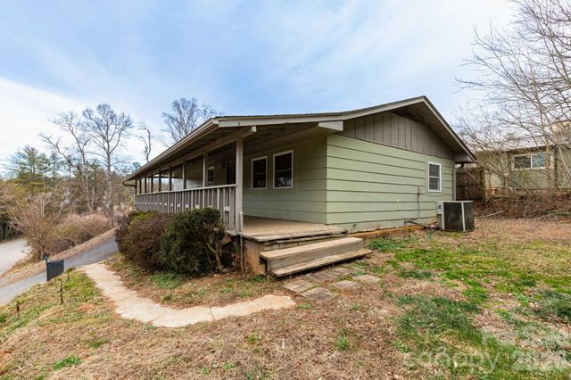 6 Overlook Circle, Asheville, NC 28803