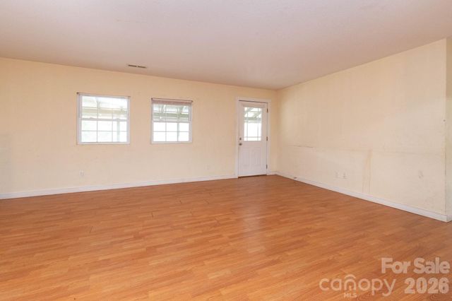 6 Overlook Circle, Asheville, NC 28803