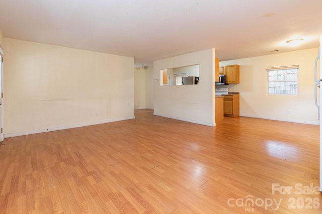 6 Overlook Circle, Asheville, NC 28803