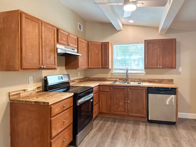 108 Jenny Kay Lane, Irving, TX 75060