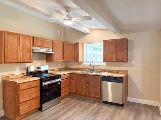 108 Jenny Kay Lane, Irving, TX 75060