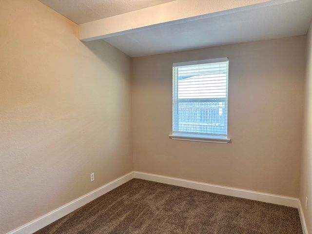 108 Jenny Kay Lane, Irving, TX 75060