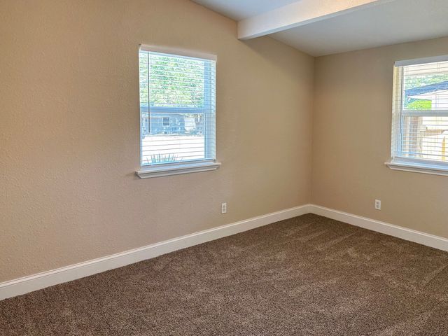 108 Jenny Kay Lane, Irving, TX 75060