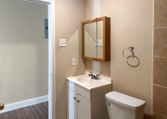 108 Jenny Kay Lane, Irving, TX 75060