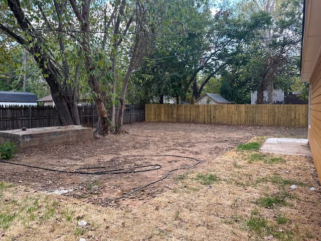 108 Jenny Kay Lane, Irving, TX 75060