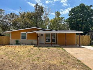 108 Jenny Kay Lane, Irving, TX 75060