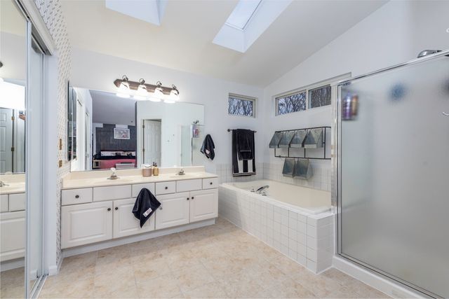 1711 Napa Drive, Gurnee, IL 60031