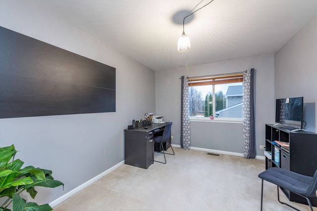 1711 Napa Drive, Gurnee, IL 60031