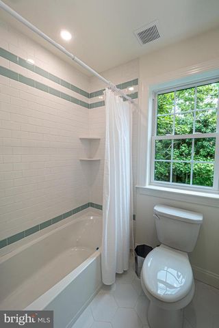 1402 TIMBER MILL LN, West Chester, PA 19380